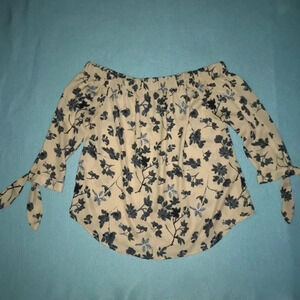 𝅺INDULGE floral print off shoulder tie sleeves flowy blouse  NEW size S